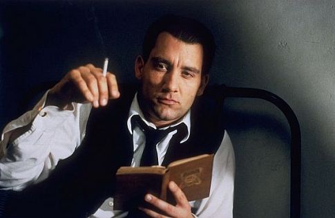 [Migrated image] https://i.dir.bg/kino/films/986/Gosford_Park_Clive_Owen.jpg