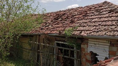 Градушката е поразила над 90% от покривите на къщите във великотърновските села 