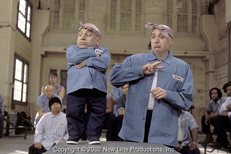 [Migrated image] https://i.dir.bg/kino/films/727/Austin_Powers_in_Goldmember_Mike_Myers_Verne_Troyer.jpg