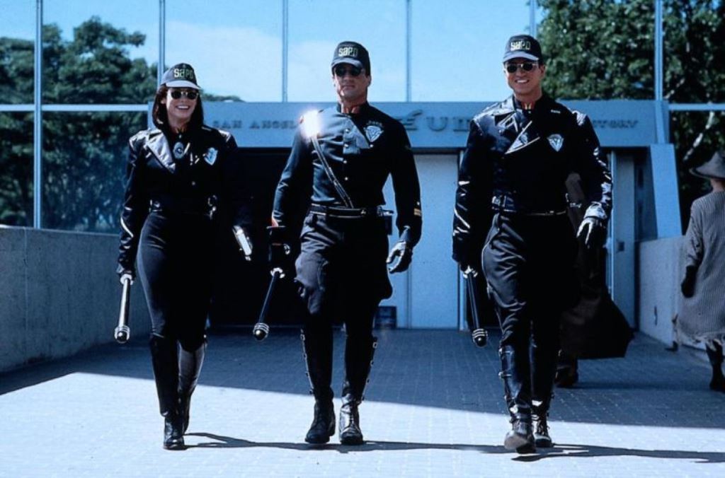 [Migrated image] https://i.dir.bg/kino/films/96/demolition-man-uniforms.jpg