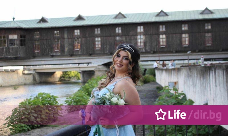 Стефани Стефкова, НПГВМ "Проф. д-р Димов", Ловеч | life.dir.bg