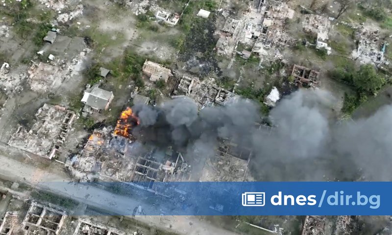 ウクライナがロシア領土300キロを攻撃、空軍基地が炎上、リペツクで非常事態宣言
