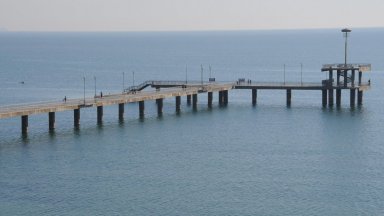 Втори случай за седмицата: Млад мъж се удави след скок от моста в Бургас
