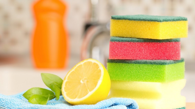 Гъбите за миене и как да предотвратите разпространението на бактерии по тях