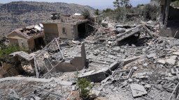 Израел извърши въздушни нападения в Сирия и Ливан
