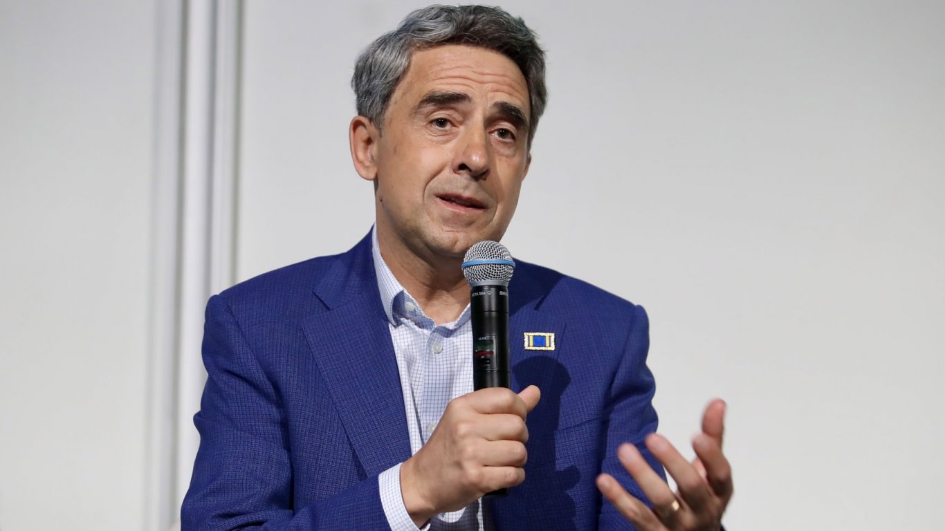 Плевнелиев прогнозира: Радев ще влезе в активна политика през 2026 г.