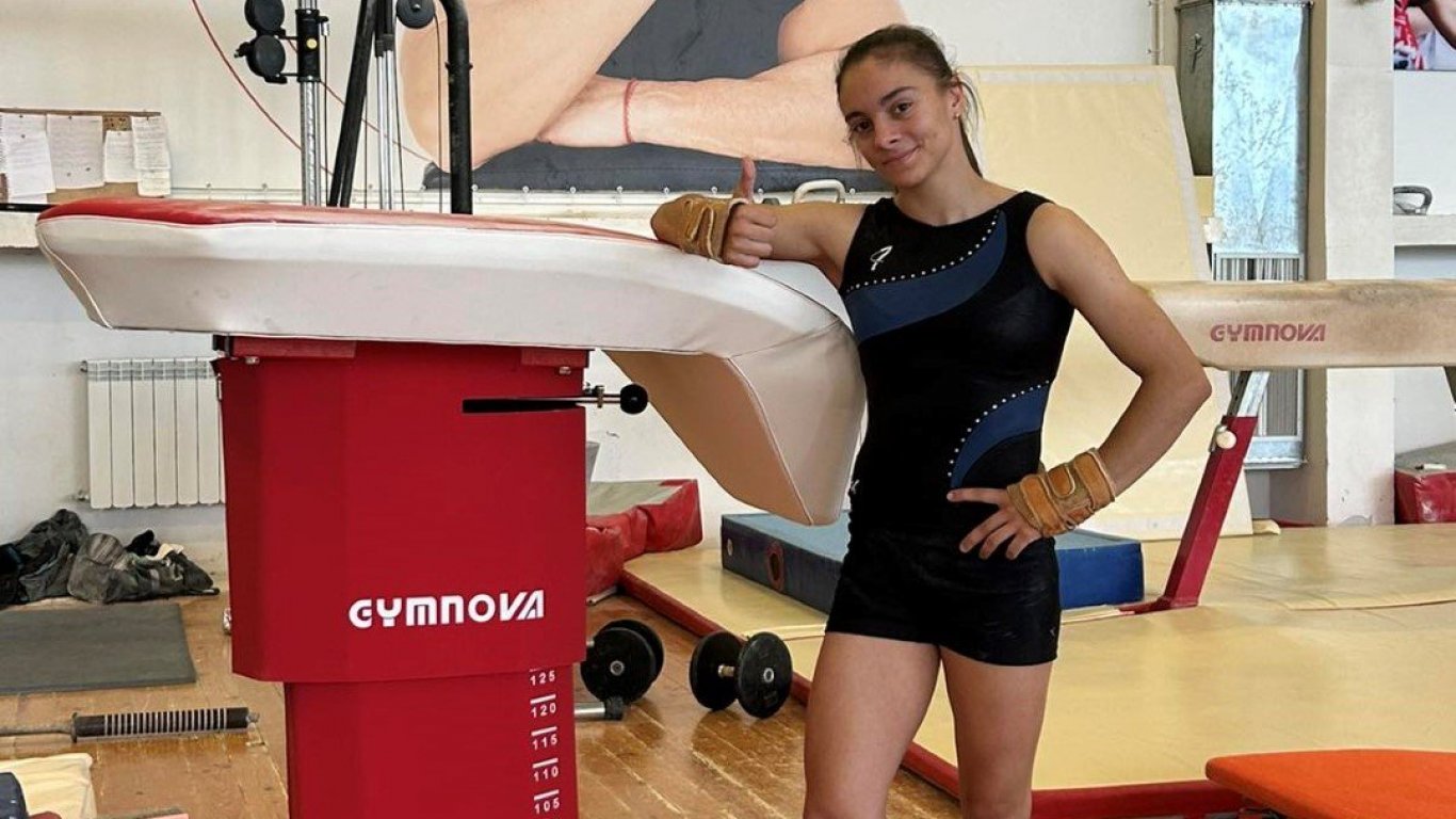 Най-добрата ни гимнастичка се готви в София на прескока, който я чака на Олимпиадата
