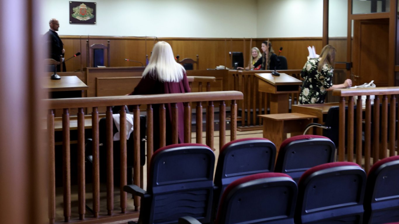 Съдът наложи постоянен арест на Евелин Банев-Брендо, въпреки че е в затвора