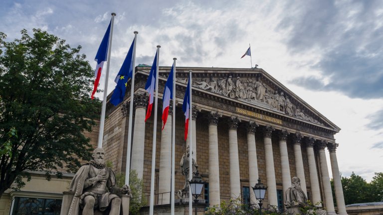 Френският парламент направи крачка към легализиране на асистираната смърт
