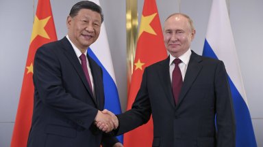 Си и Путин се видяха и в Астана, обявиха за безсмислени мирни преговори без участие на Русия