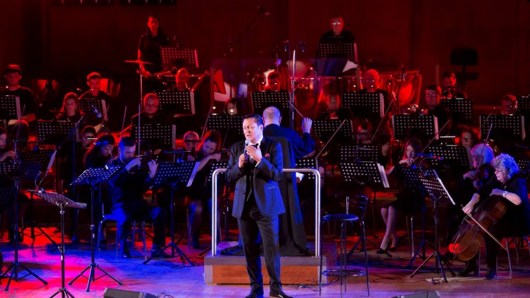 Васил Петров отбелязва 30 години в музиката с турне The Best of през август