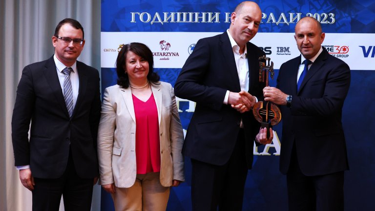 ОББ е "Банка на годината", президентът връчи голямата награда  (снимки)