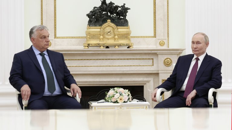 Путин посрещна Орбан в Кремъл, готов да обсъди "нюансите на мирните предложения" (снимки)