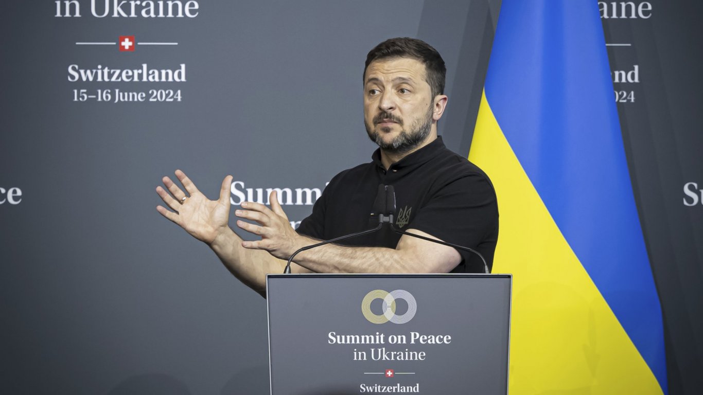Какво значат изказванията на Зеленски за преговори и скорошен край на войната