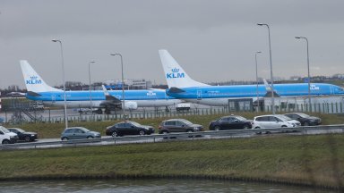 Нидерландската полиция осуети качването на пиян стюард на излитащ самолет