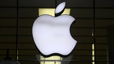 Акциите на Apple достигнаха исторически връх благодарение на изкуствения интелект 