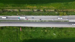 Ограничават движението на камионите в Североизточна България заради жегите днес