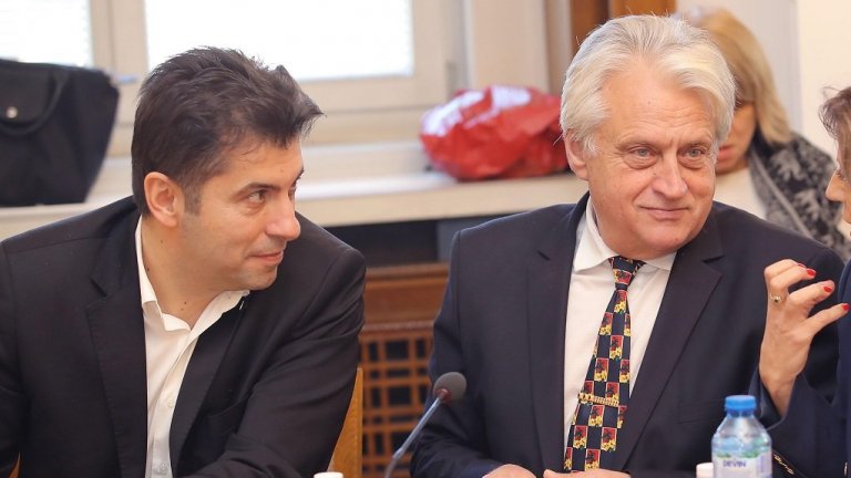 ПП-ДБ викат шефа на ДАНС в НС: Натиснат ли е за оставка по схемата "сина на Джевдет Чакъров"