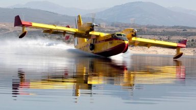 Испанските самолети ще гасят огъня с вода от язовир "Жребчево", забраниха лодки и джетове