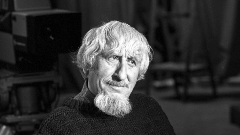 Събрани са около 3000 евро за изграждането на паметник на Радой Ралин в родния му град Сливен