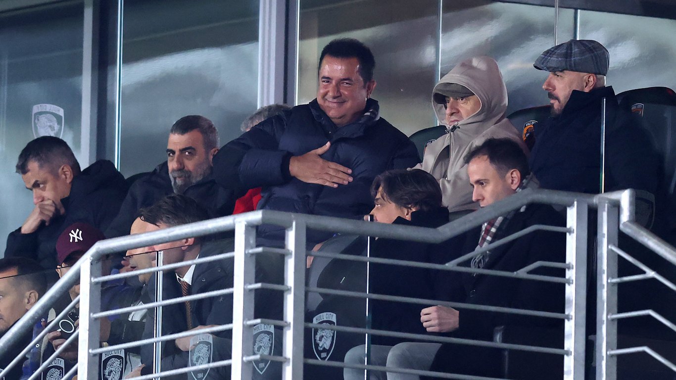 Турчин разширява футболната си империя с български клуб?
