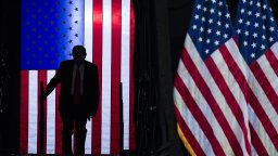 "Блумбърг": Завръщането на Тръмп ще сложи край на либералното доминиране на Америка