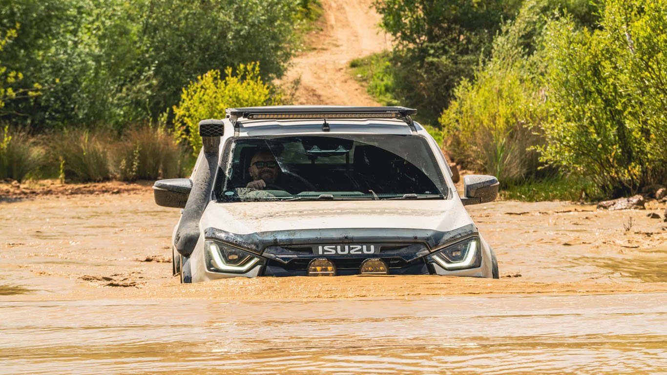 Пикапът Isuzu D-Max получи версия за всякакви терени