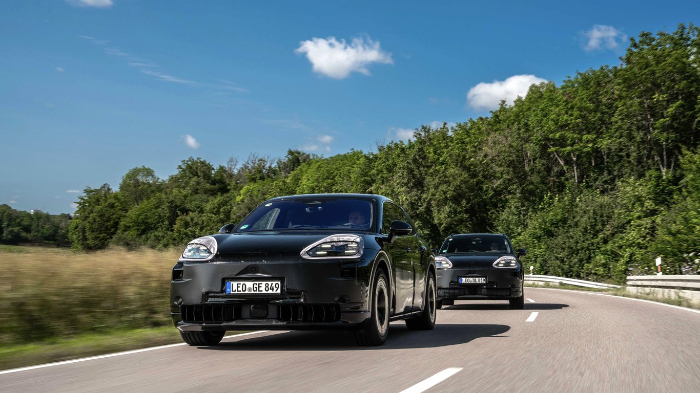 Porsche Cayenne ще се предлага с три варианта на задвижване