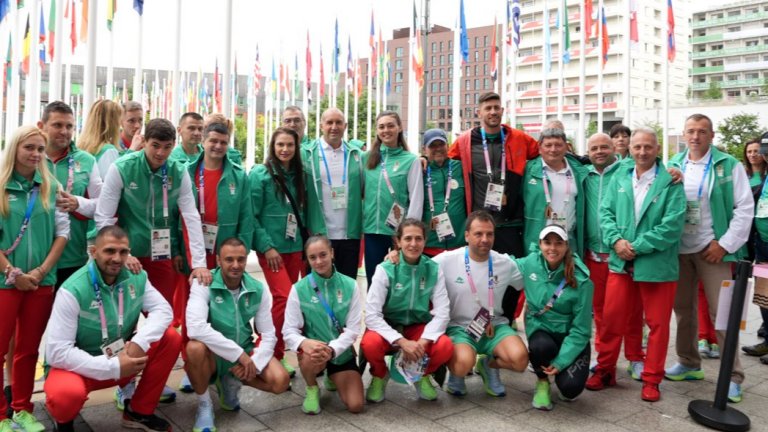 Румен Радев и Стефка Костадинова окуражиха българските спортисти в олимпийското село на Париж