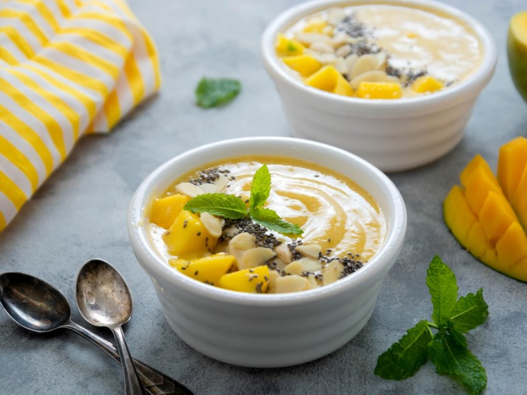 За силен старт на деня: Тропическа смути купа