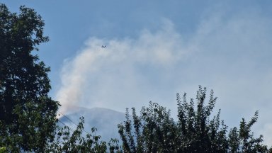 С бури в Пелопонес в Гърция започна промяна на времето