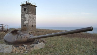 Русия проведе военни учения на Курилските острови, за които спори с Япония