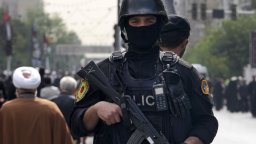 Над 26 милиона иранци се записват доброволно за военна служба на фона на крехкото примирие