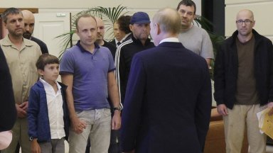 Путин каза на разменените със Запада руснаци, че ще получат държавни награди