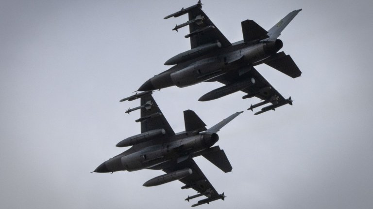 Държавният департамент на САЩ одобри продажба на изтребители F-16 за Киев