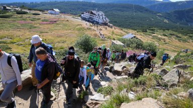 ПСС: В планините е облачно, очакват се превалявания и гръмотевици днес следобед