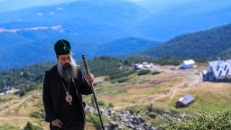 Строят параклис на Седемте рилски езера