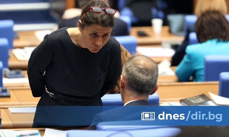 Депутатите приеха на първо четене промените в . Народните представители