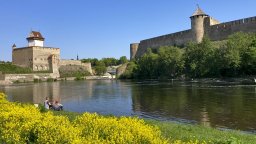 Два от граничните пункта на Естония с Русия няма да работят нощно време