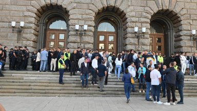 ЦИК се събира на извънредно заседание заради напрежението между двете крила в ДПС