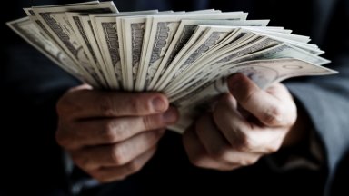 Милионерите в България са се увеличили с 377 души