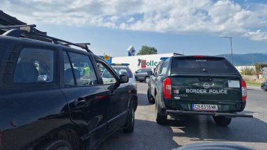 Въвежда се реверсивно движение на пътя София – Кулата край Симитли