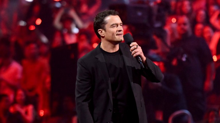 Орландо Блум се среща с 20 години по-млада швейцарска моделка 