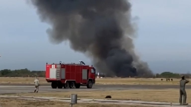 Разследващи от Военна прокуратура преглеждат данните от черната кутия на разбилия се L-39