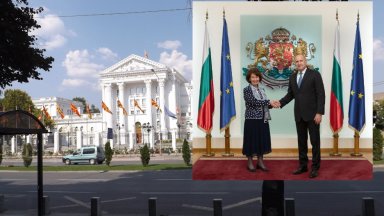 Скопие: Българският посланик отказа да приеме протестната нота заради знамето на РСМ