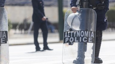 Безредици в гръцки мигрантски център край българската граница