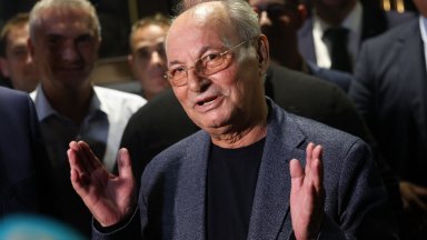 Ахмед Доган не мисли да учредява нова партия отрече появилата