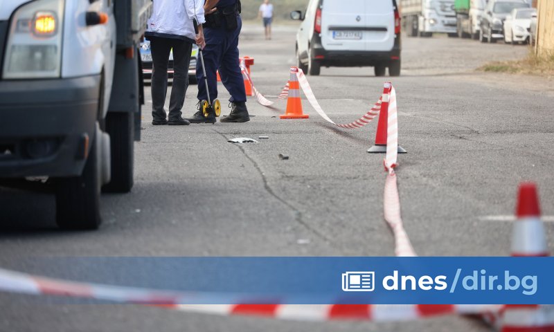 Двама полицаи са били убити, а двама - ранени, при