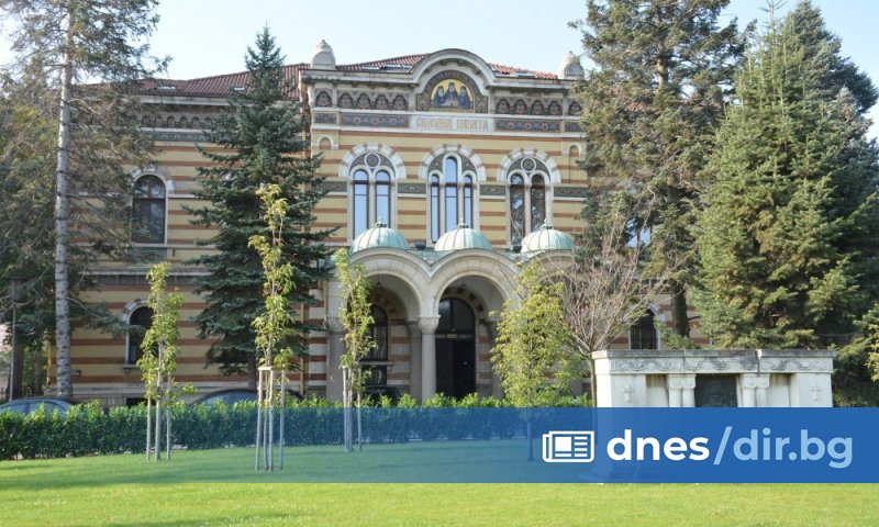 Виж още Патриархът с водосвет на езерото Бъбрека, не било