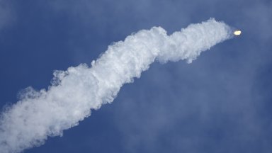 4-тонна отломка от ракета на "Спейс Екс" ще се разбие в Луната на 5 август